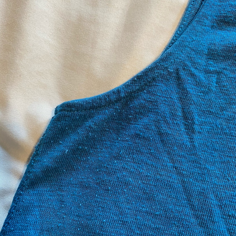 Lot of 2 Old Navy tanks - Picture 5 of 6